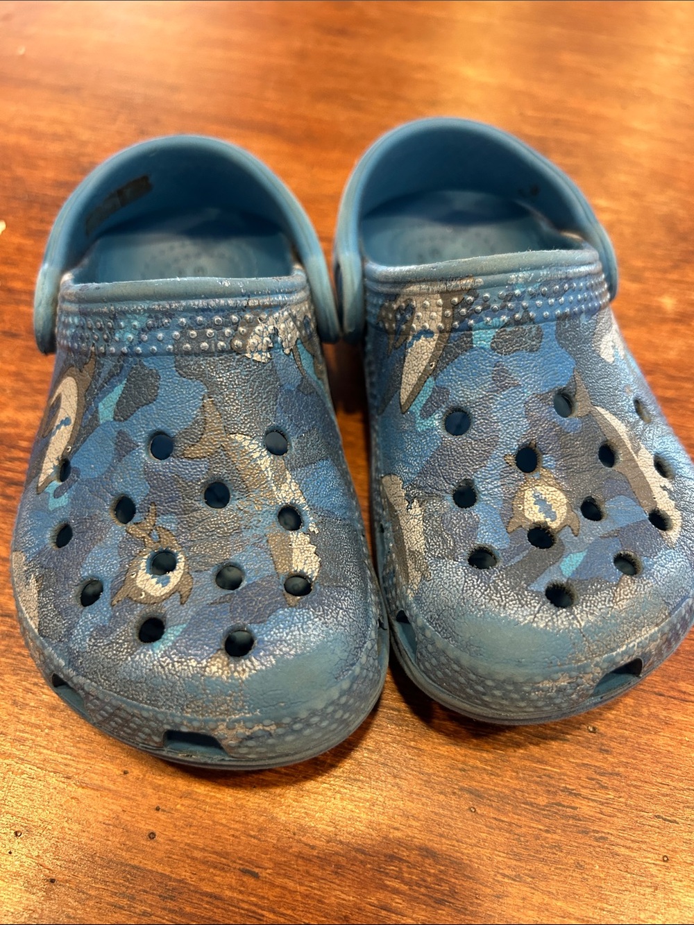 Toddler Shark Crocs Size 7